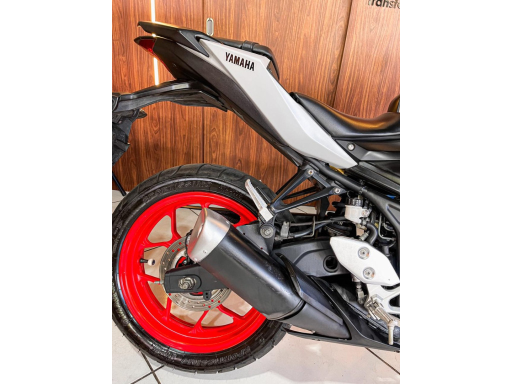 YAMAHA MT-03 300 ABS