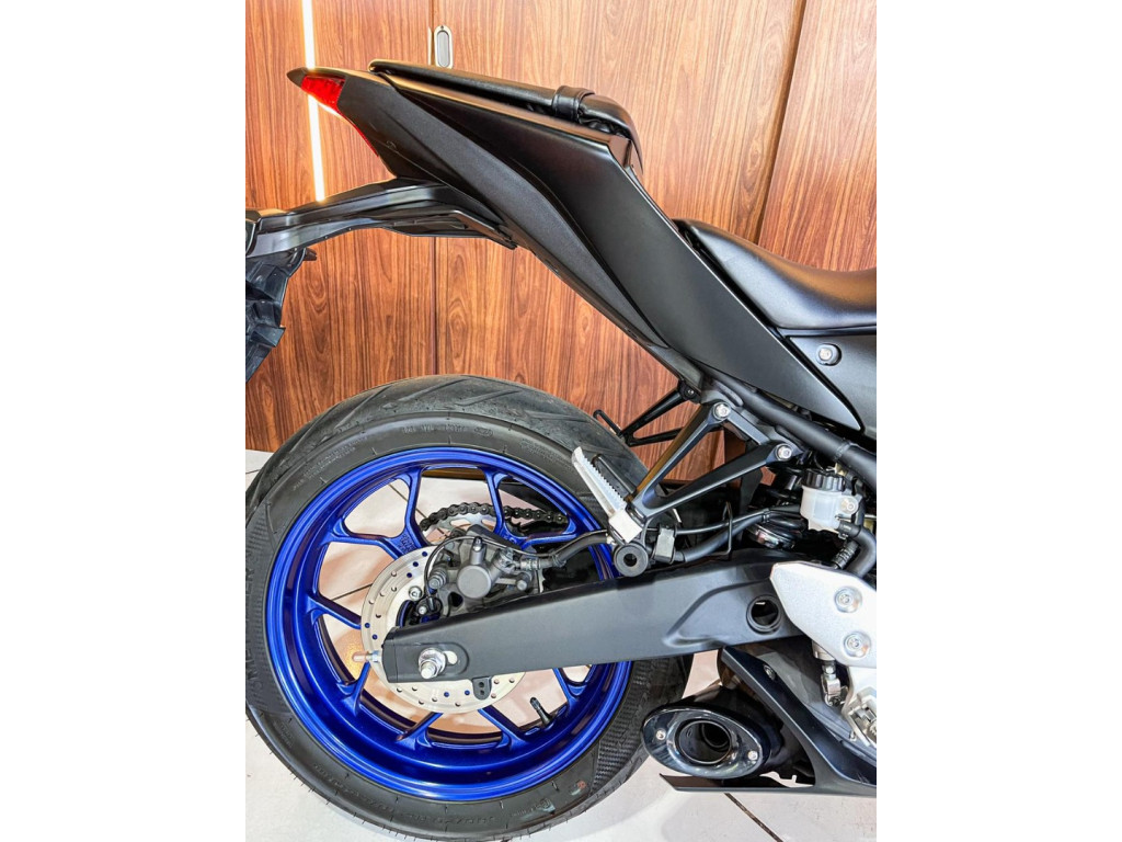 YAMAHA MT-03 300 ABS