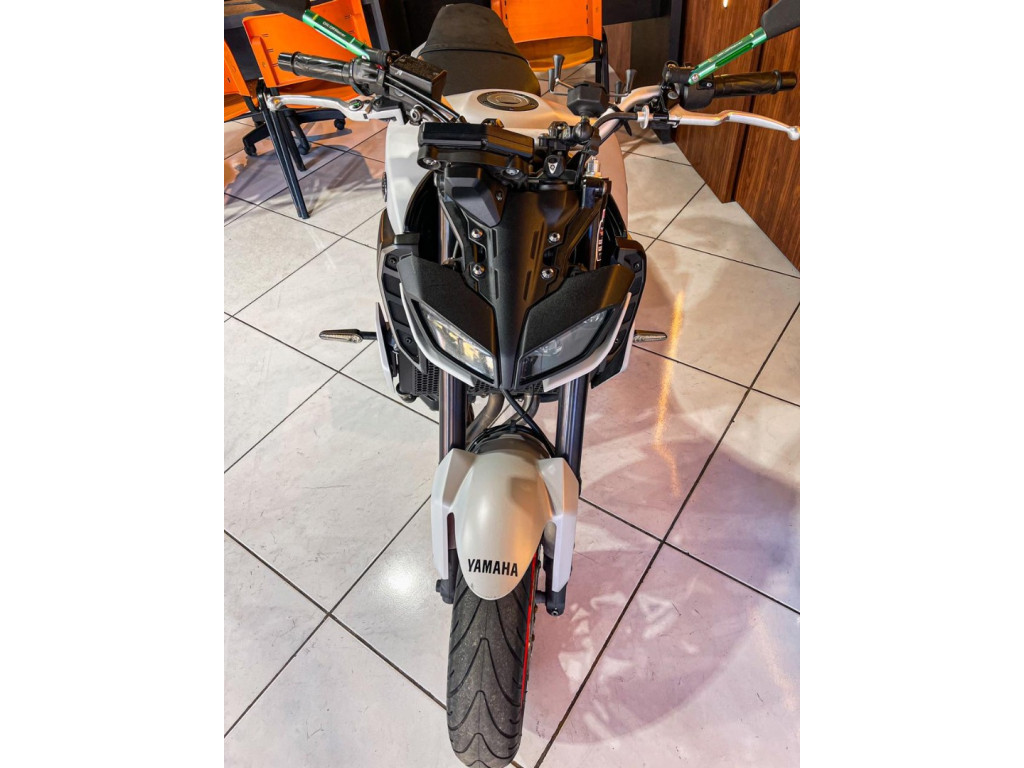 YAMAHA MT-09 850 ABS