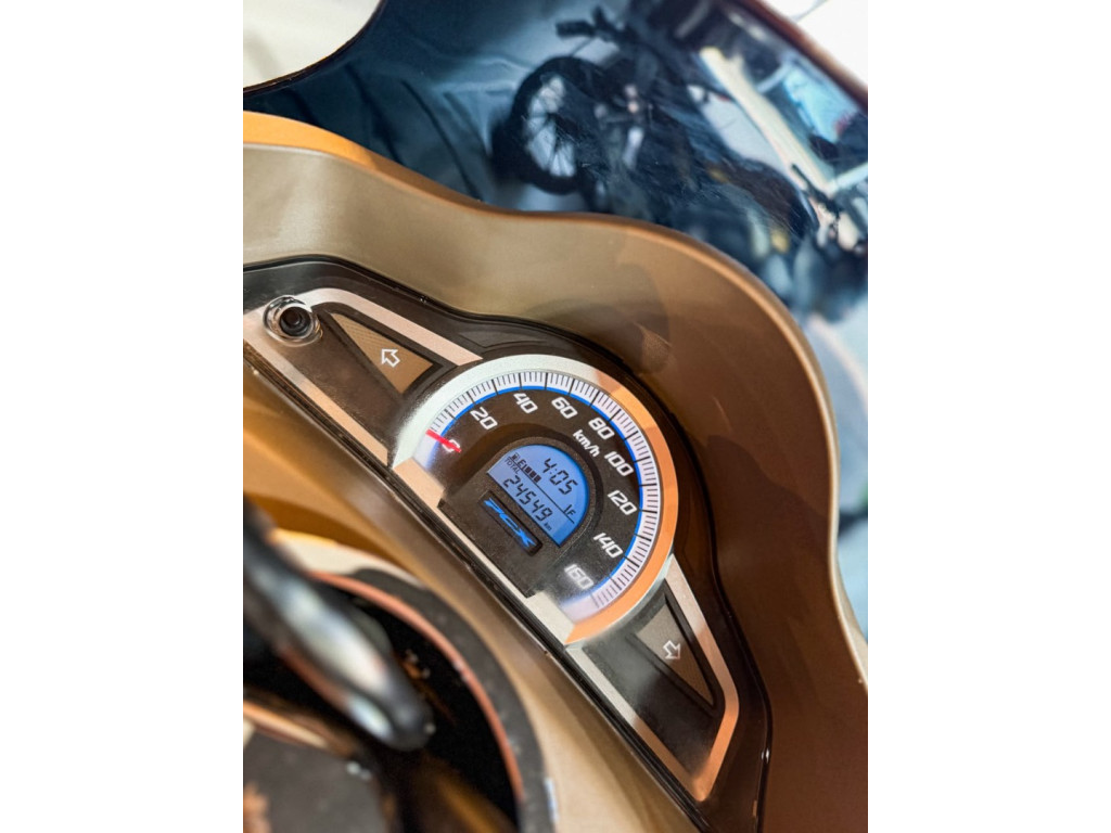 HONDA PCX 150 DLX