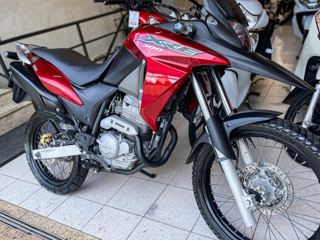 HONDA XRE 300 Modelo sem Versão