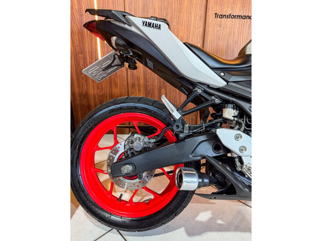 YAMAHA MT-03 300 ABS