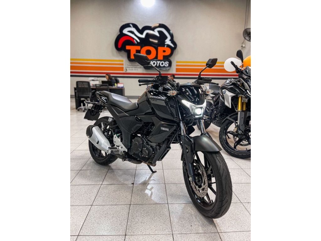 YAMAHA FZ 15 ABS