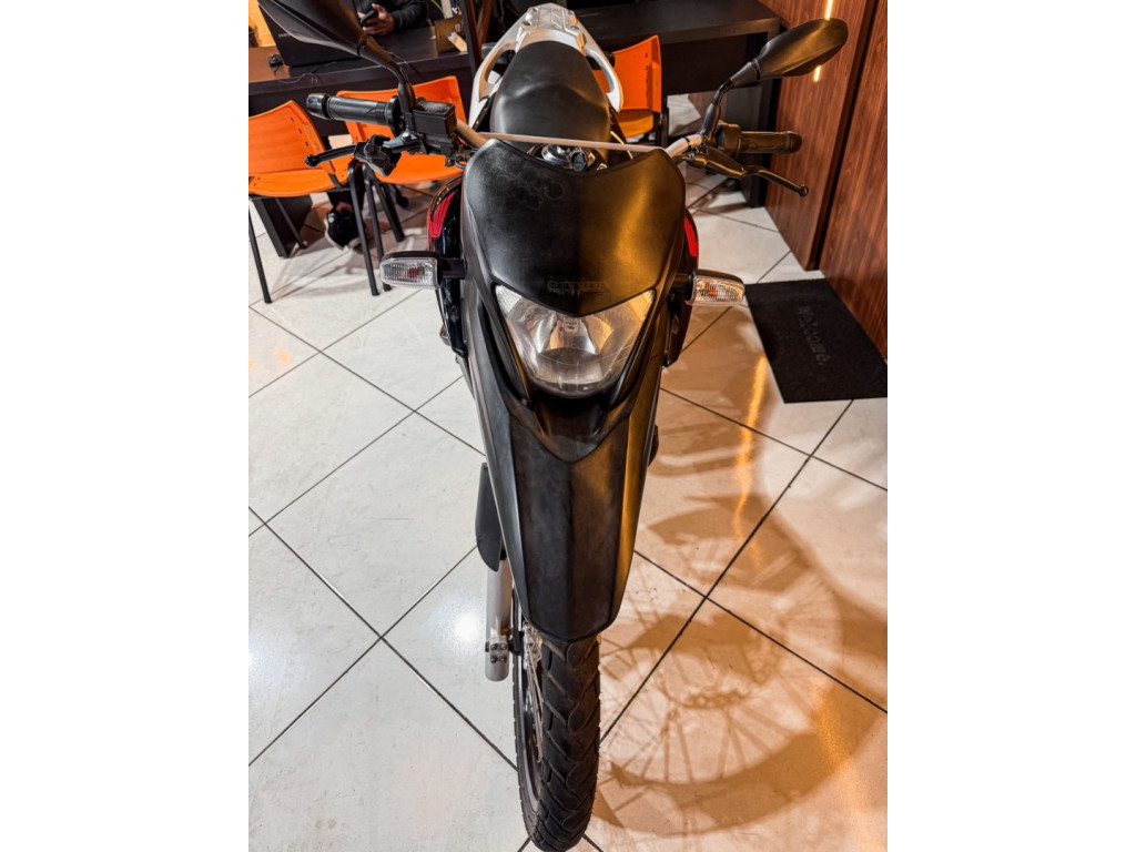 HONDA XRE 300 Modelo sem Versão