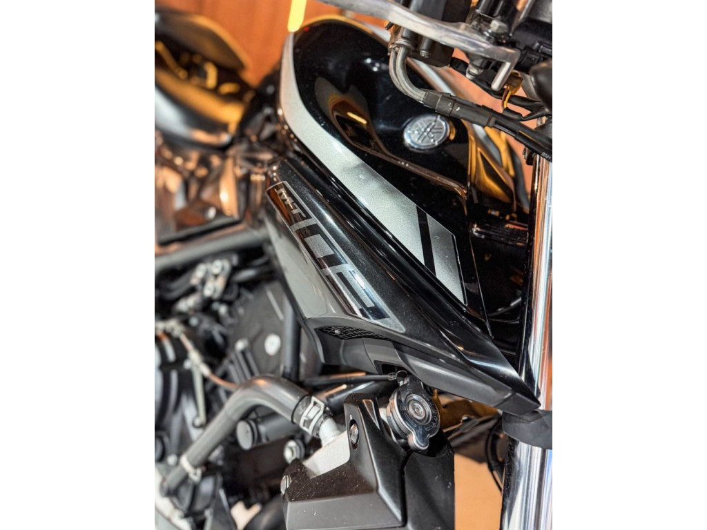 YAMAHA MT-03 300 ABS
