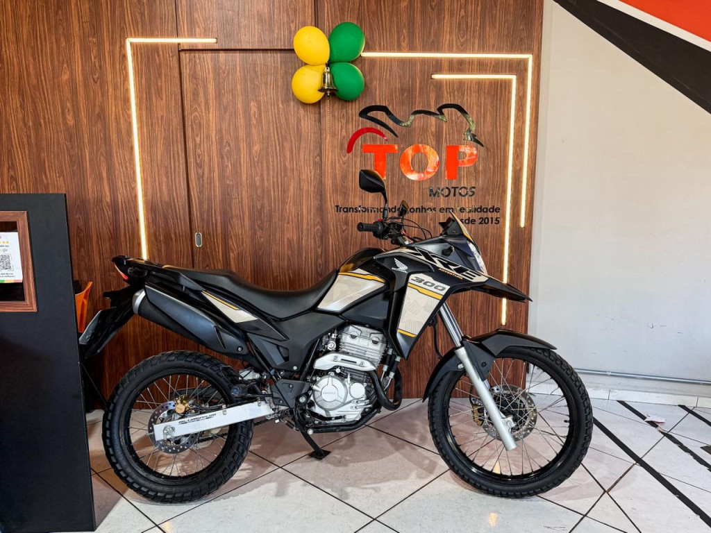 XRE 300 ADVENTURE