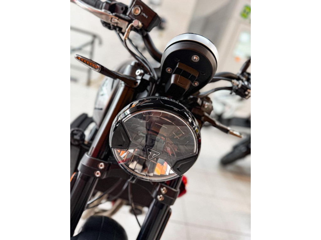 TRIUMPH Trident 660 N/D