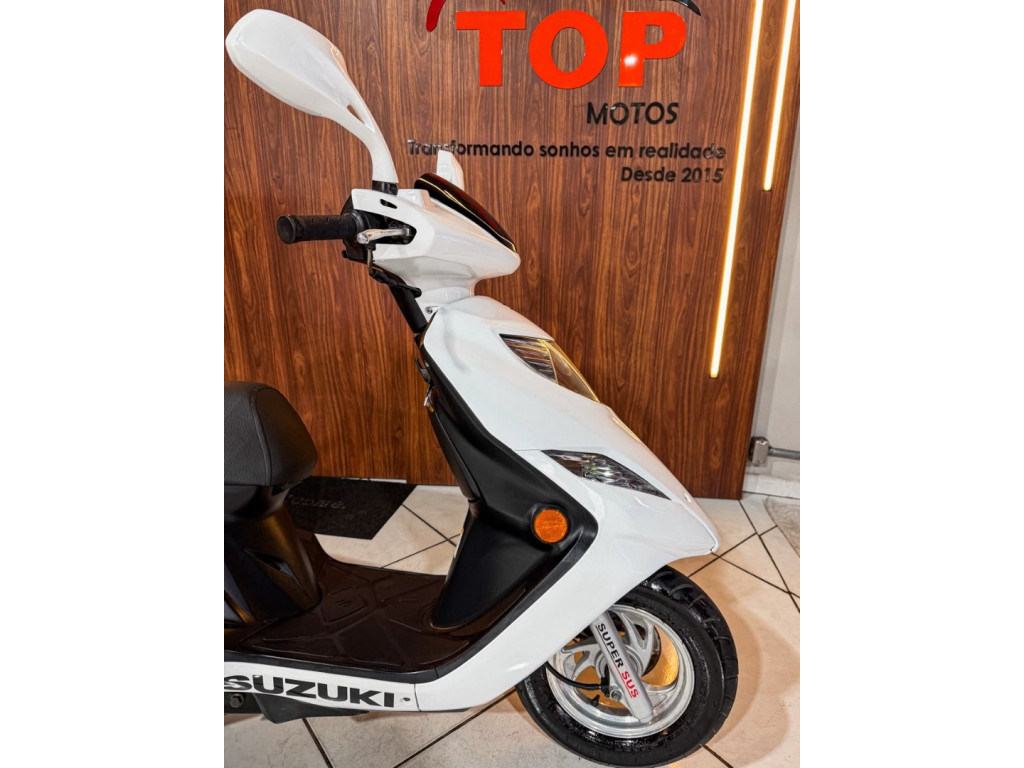 SUZUKI Burgman 125 Modelo sem Versão
