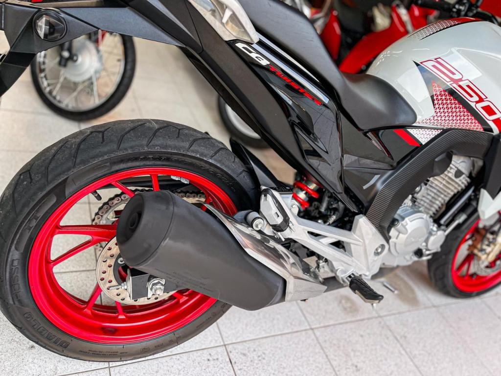 HONDA CB 250 F Twister FLEXONE