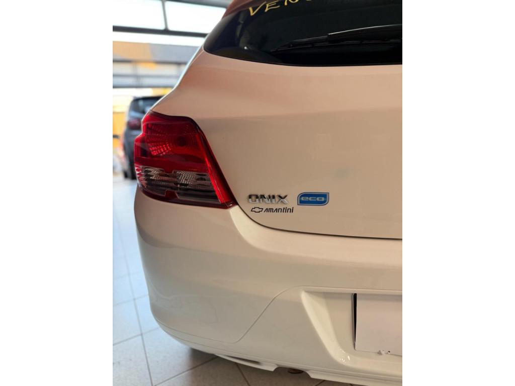 CHEVROLET Onix Hatch 1.0 4P FLEX JOY