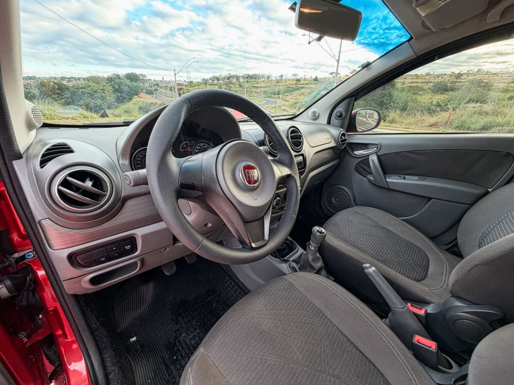 FIAT Palio 1.0 4P FLEX ATTRACTIVE