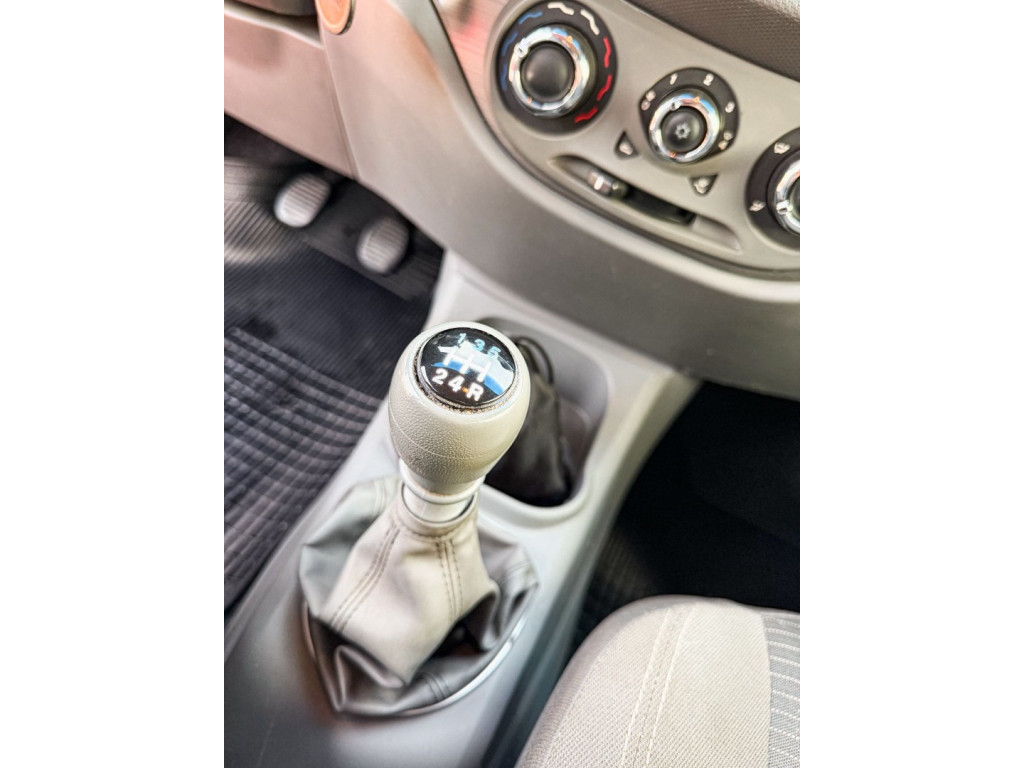 FIAT Palio 1.0 4P FLEX ATTRACTIVE