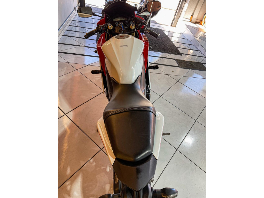 HONDA CBR 600 F Modelo sem Versão