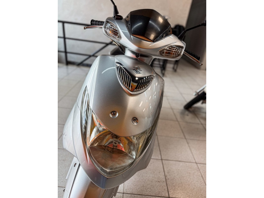 SUZUKI Burgman 125 Modelo sem Versão