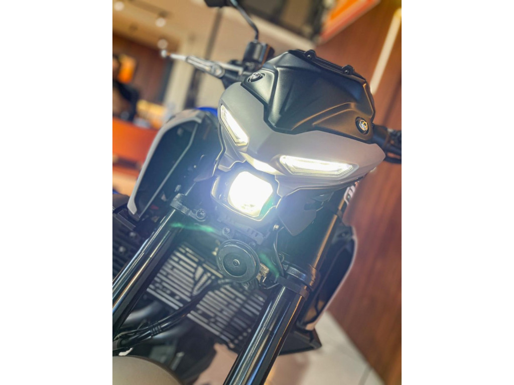 YAMAHA MT-03 300 ABS