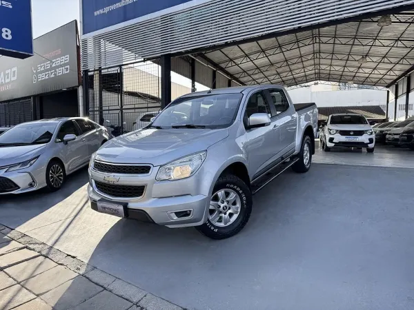 S10 2.4 LT 4X2 CD 8V