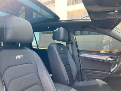 Tiguan 2.0 16V 4P FSI R-LINE TURBO AUTOMÁTICO