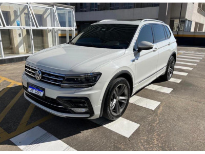 Tiguan Allspace 2.0 16V 4P TSI 350 TURBO R-LINE 4MOTION DSG AUTOMÁTICO