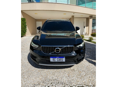 VOLVO XC40 1.5 16V 4P T5 RECHARGE MOMENTUM GEARTRONIC AUTOMÁTICO