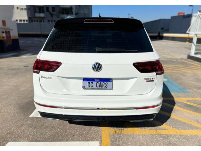 Tiguan Allspace 2.0 16V 4P TSI 350 TURBO R-LINE 4MOTION DSG AUTOMÁTICO