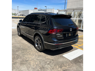 Tiguan 2.0 16V 4P FSI R-LINE TURBO AUTOMÁTICO