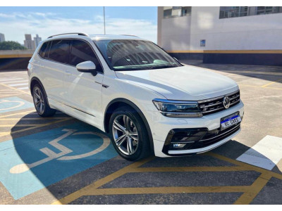 Tiguan Allspace 2.0 16V 4P TSI 350 TURBO R-LINE 4MOTION DSG AUTOMÁTICO
