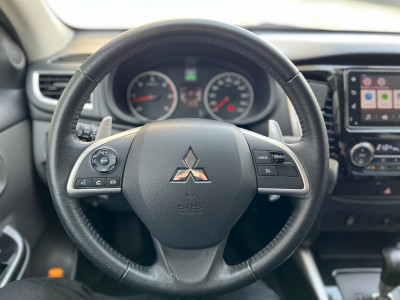L 200 Triton 2.4 16V SPORT HPE-S 4X4 CABINE DUPLA TURBO DIESEL AUTOMÁTICO