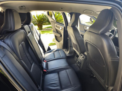 VOLVO XC40 1.5 16V 4P T5 RECHARGE MOMENTUM GEARTRONIC AUTOMÁTICO