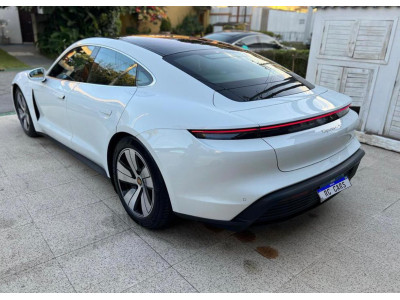 Taycan 4S ELÉTRICO