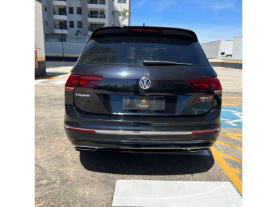 Tiguan 2.0 16V 4P FSI R-LINE TURBO AUTOMÁTICO