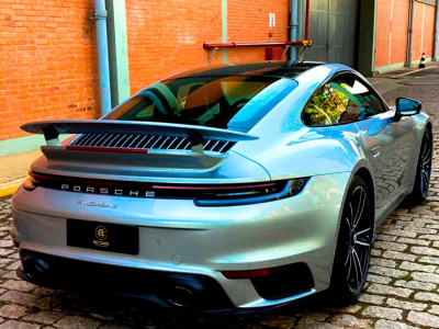 911 3.8 S TURBO 6 CILINDROS