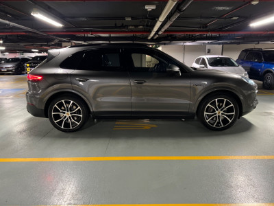 Cayenne 3.0 V6 24V 4P E-HYBRID AWD AUTOMÁTICO TIPTRONIC S