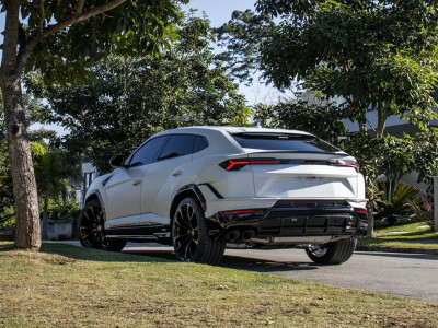 Urus 4.0 V8 32V 4P TURBO S AUTOMÁTICO