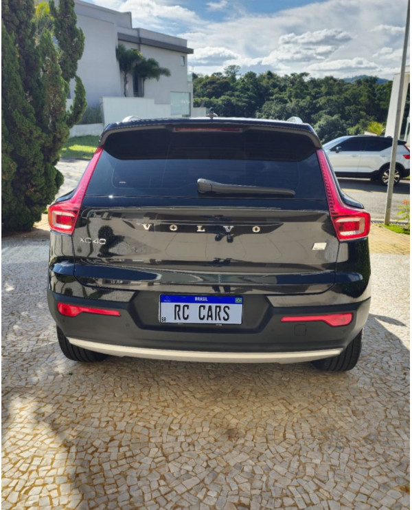 XC40 1.5 16V 4P T5 RECHARGE MOMENTUM GEARTRONIC AUTOMÁTICO