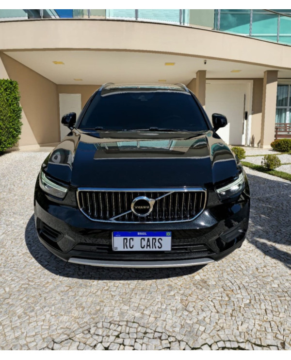 VOLVO XC40 1.5 16V 4P T5 RECHARGE MOMENTUM GEARTRONIC AUTOMÁTICO