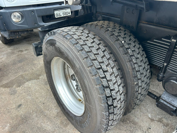 VOLKSWAGEN 31-320 CNC 6X4