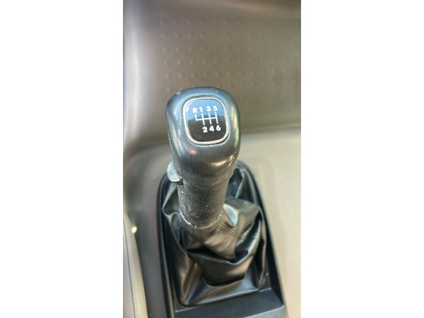 VOLKSWAGEN 17-230 E CONSTELLATION