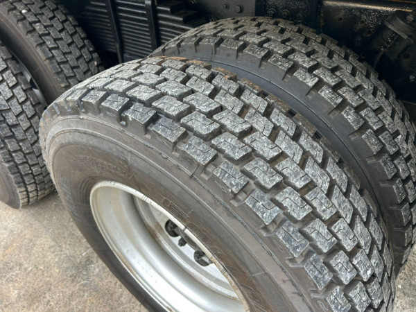 VOLKSWAGEN 31-320 CNC 6X4