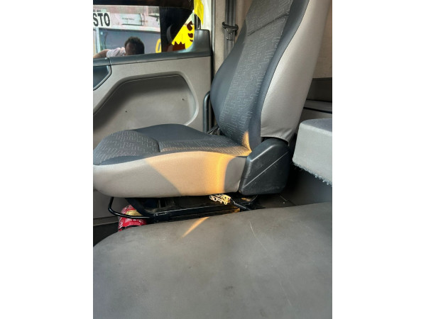 VOLKSWAGEN 19-360 N/D