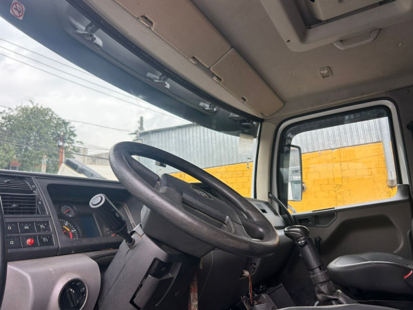 VOLKSWAGEN 24-330 CRC 6X2 VTR