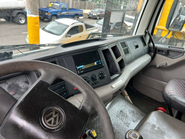 VOLKSWAGEN 31-320 CNC 6X4