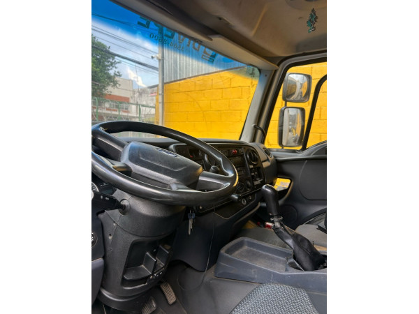 FORD Cargo 1723
