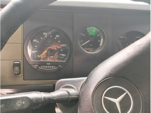 MERCEDES-BENZ 710 PLUS