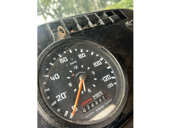 MERCEDES-BENZ 1113 Modelo sem Versão