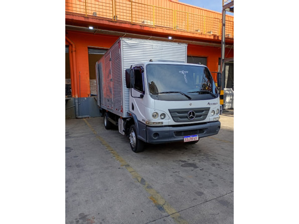 Accelo 815