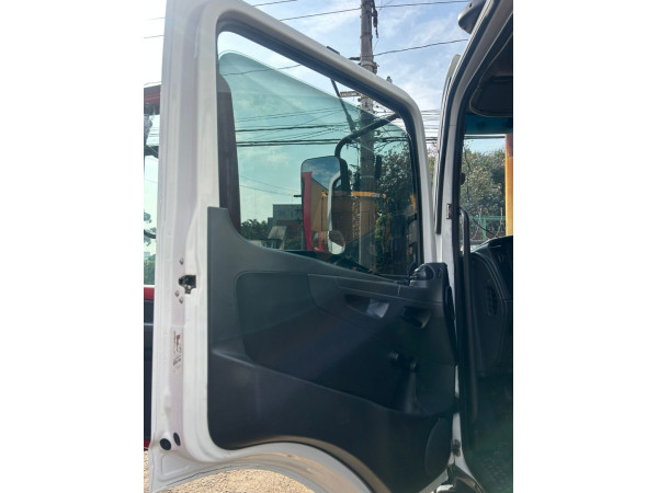 MERCEDES-BENZ Atego 2426 6X2
