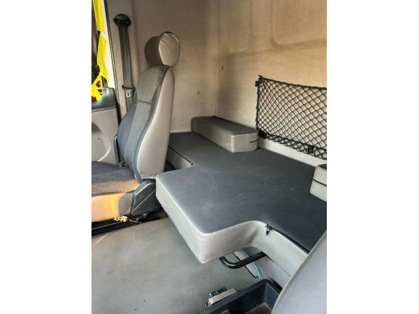 VOLKSWAGEN 19-360 N/D