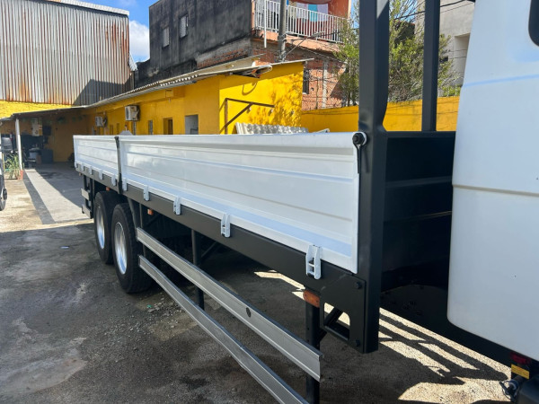 MERCEDES-BENZ Atego 2426 6X2
