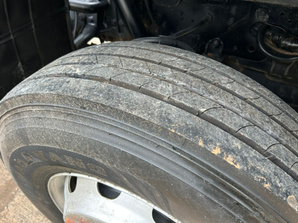VOLKSWAGEN 31-320 CNC 6X4