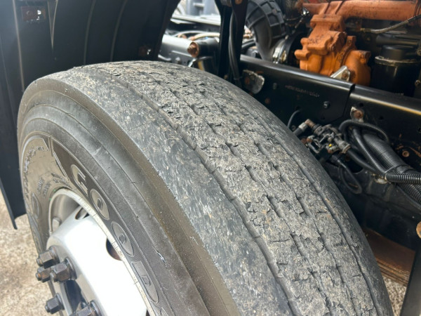 VOLKSWAGEN 24-330 CRC 6X2 VTR